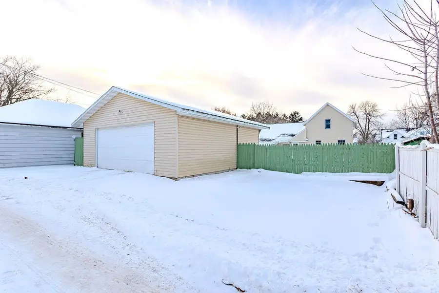 617 Cottage St, Merrill, WI 54452 - Image #2