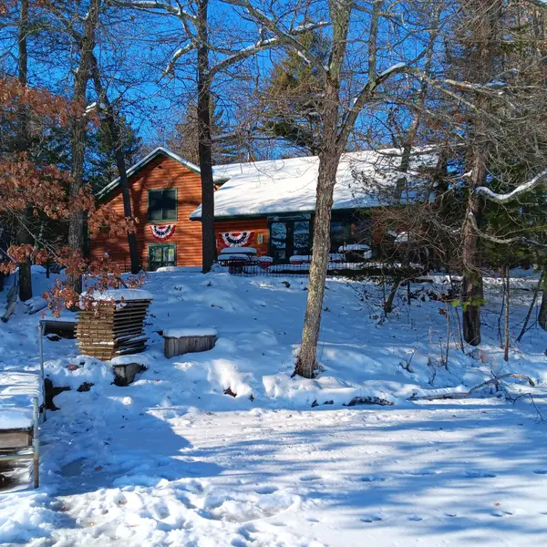 2566 Wihega Rd, Woodruff, WI 54568