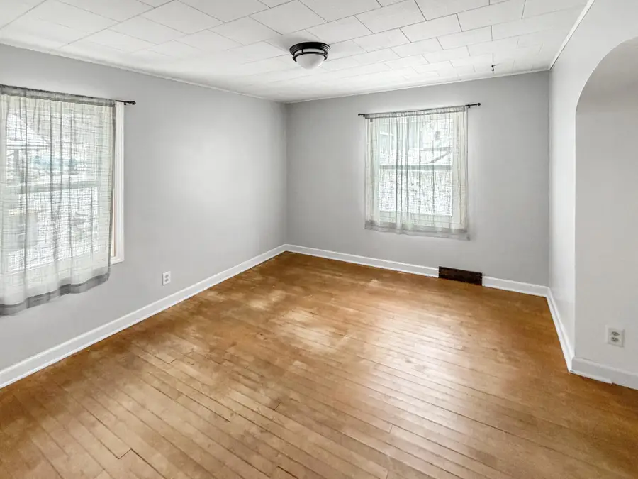 239 Highview Pkwy, Rhinelander, WI 54501 - Image #2