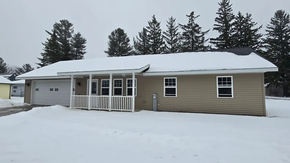 727 Lincoln St, Antigo, WI 54409 - Image #1