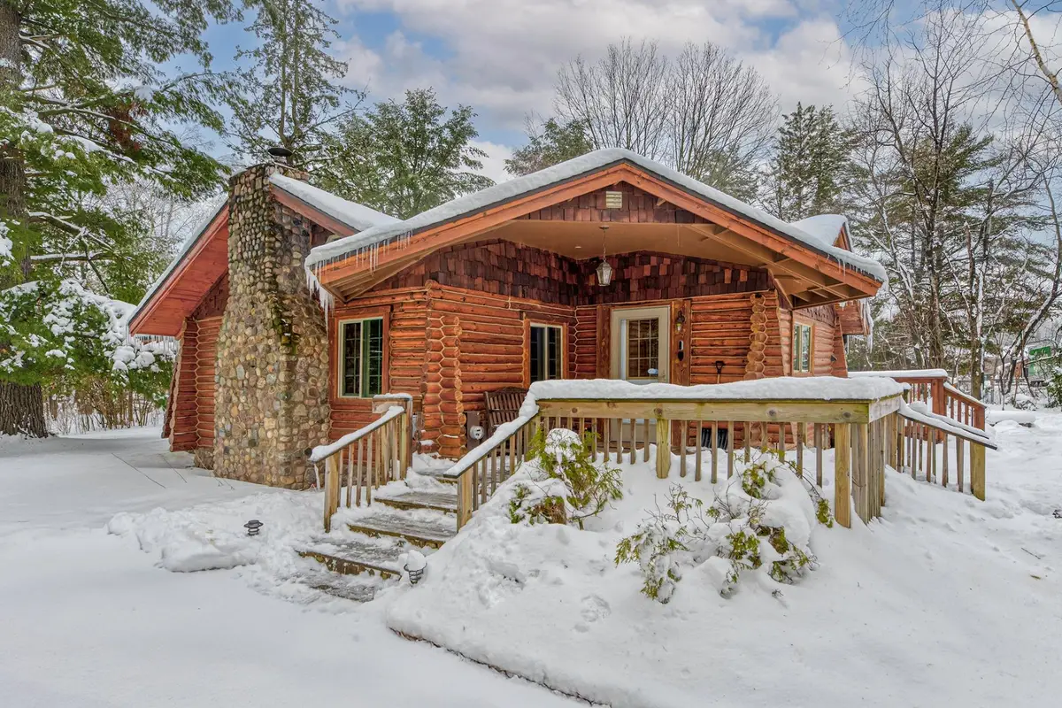 7241 Kelly Dr, Lake Tomahawk, WI 54539 - Image #1