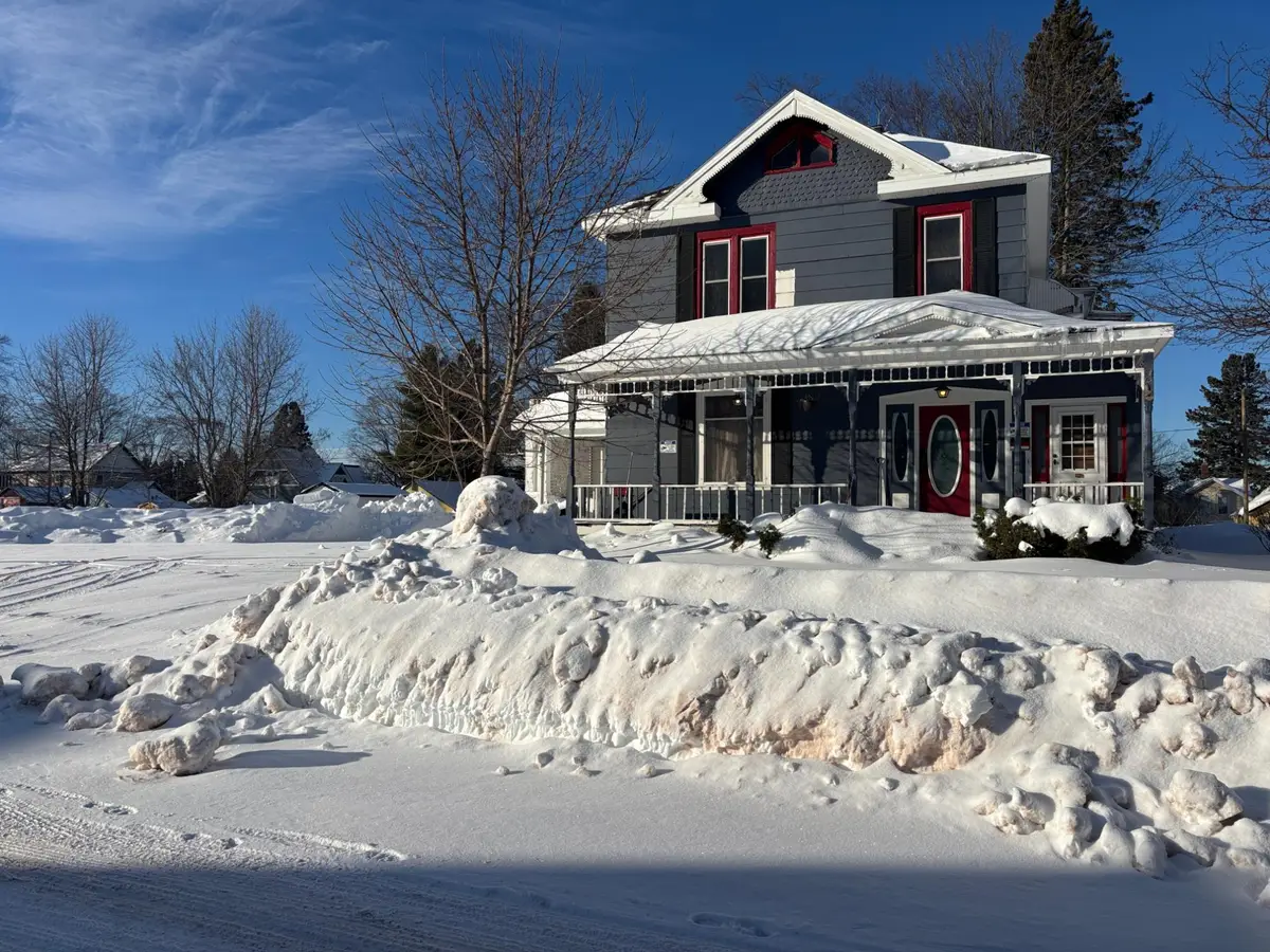 217 S Mansfield St, Ironwood, MI 49938 - Image #1