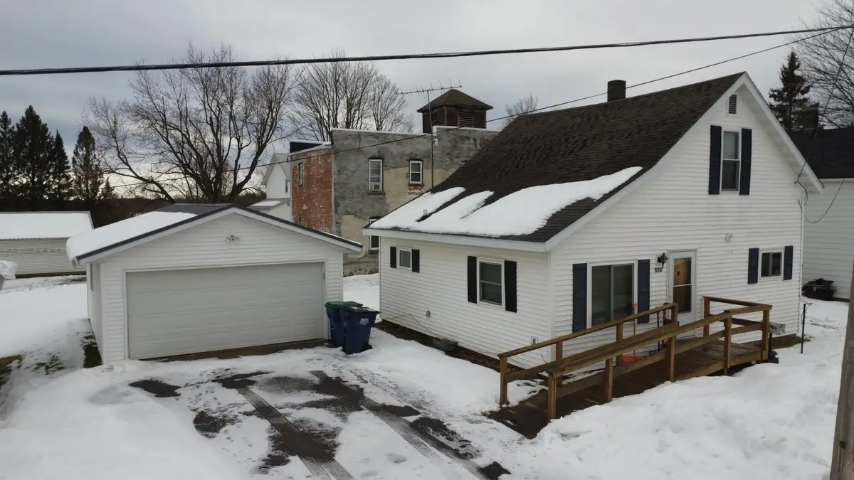 610 Flint Ave, Mattoon, WI 54450 - Image #1