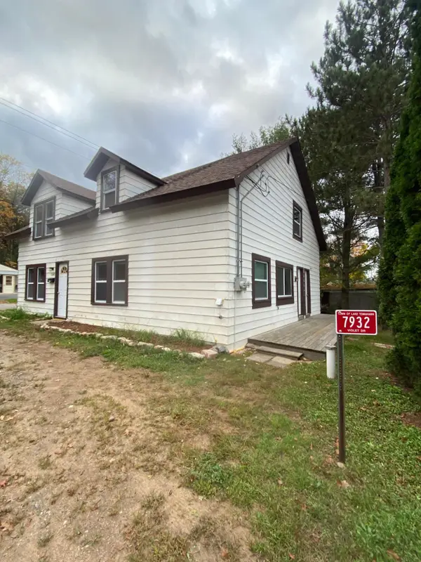 7932 Violet Dr, Lake Tomahawk, WI 54539