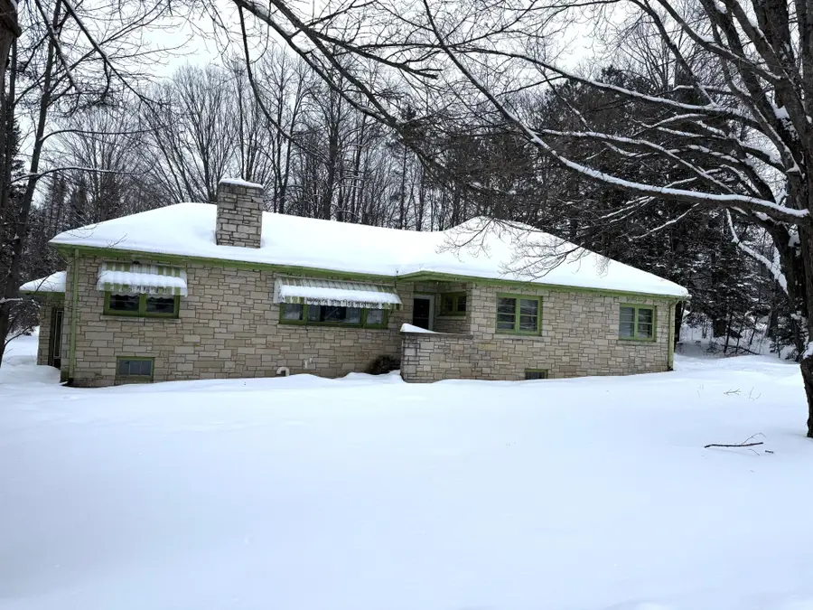 7892 Old 101 Rd, Armstrong Creek, WI 54103 - Image #3