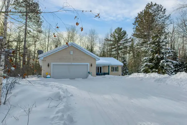 3147 Wildflower Bay Rd, Rhinelander, WI 54501