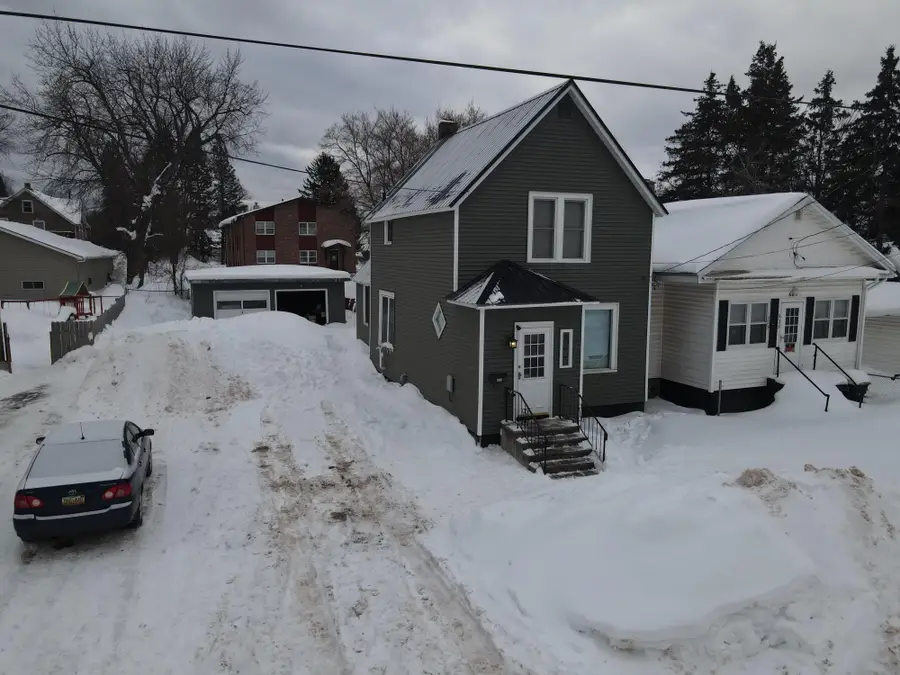 611 Sutherland St, Ironwood, MI 49938 - #2