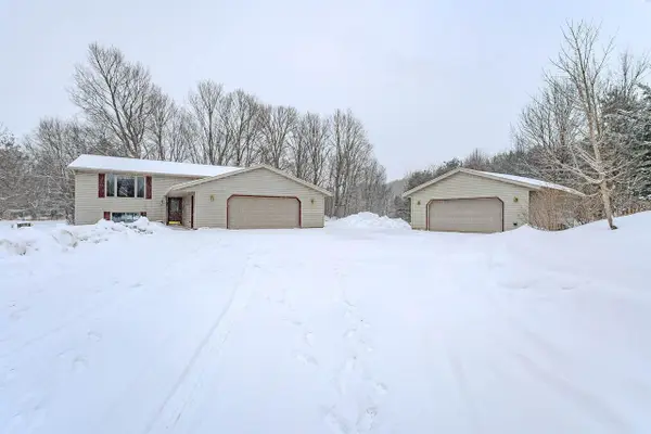 183555 Old Lake Rd, Birnamwood, WI 54414