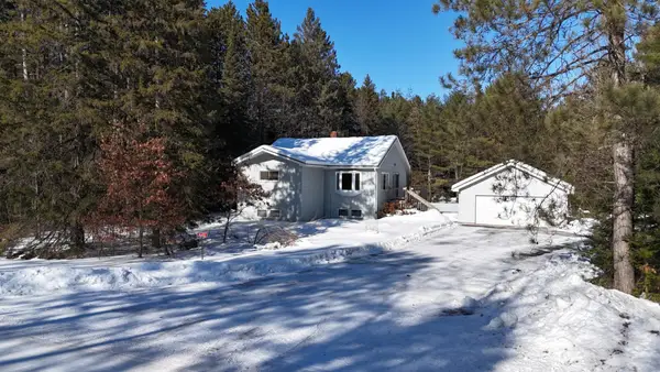 W6426 Nokomis Dr, Tomahawk, WI 54487