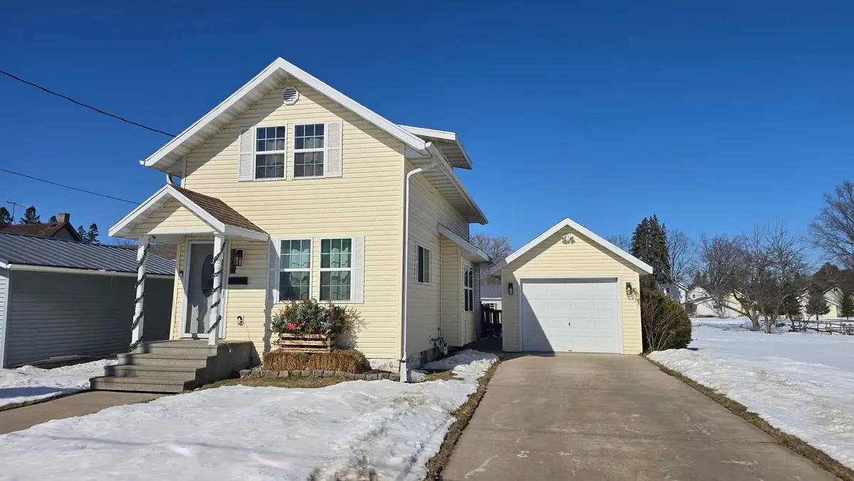 1028 7th Ave, Antigo, WI 54409 - #1