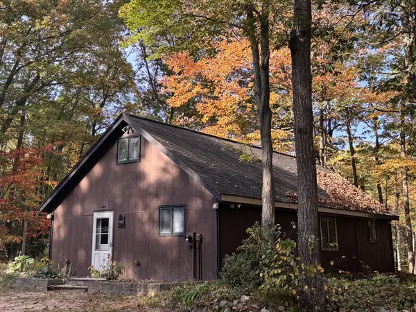 3991 Vets Memorial Dr, Rhinelander, WI 54501