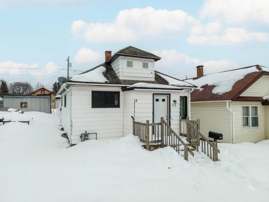 412 Amber St, Iron River, MI 49935 - #3