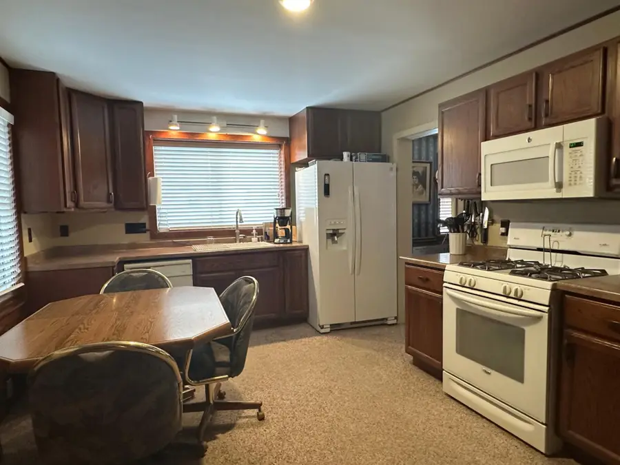 1211 Pierce St, Wakefield, MI 49968 - #3