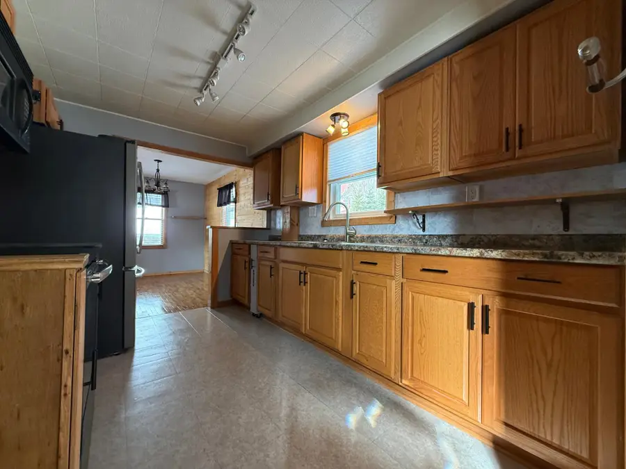 720 Hill St, Ironwood, MI 49938 - #3