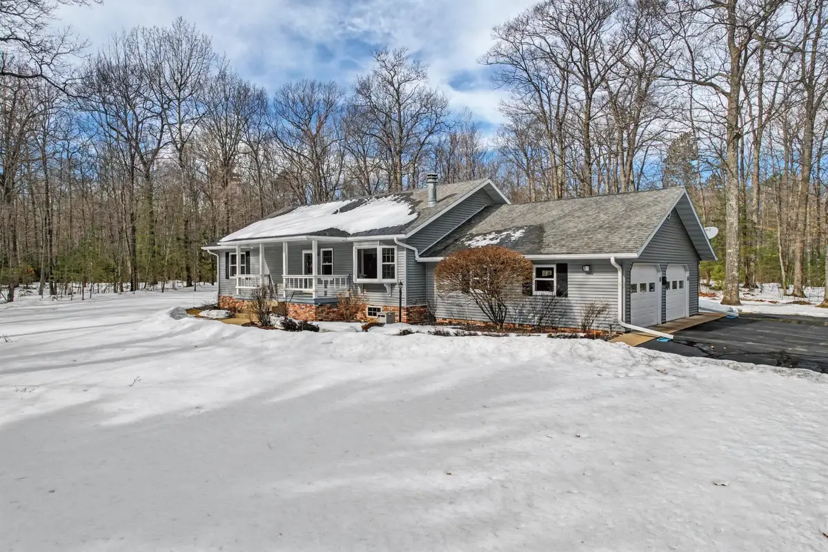 669 Springview Dr, Eagle River, WI 54521 - #1