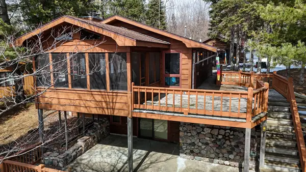 7329 Dolhun Dr, Lake Tomahawk, WI 54539