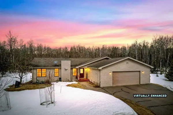 8305 Green Bass Cr, Eagle River, WI 54521