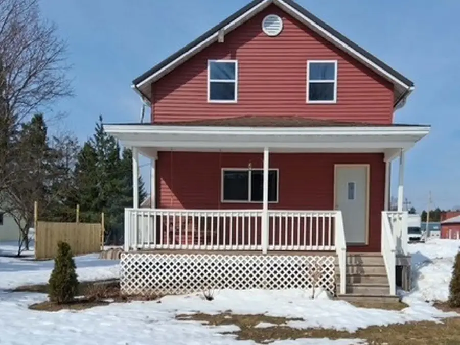 518 Flint Ave, Mattoon, WI 54450 - #2