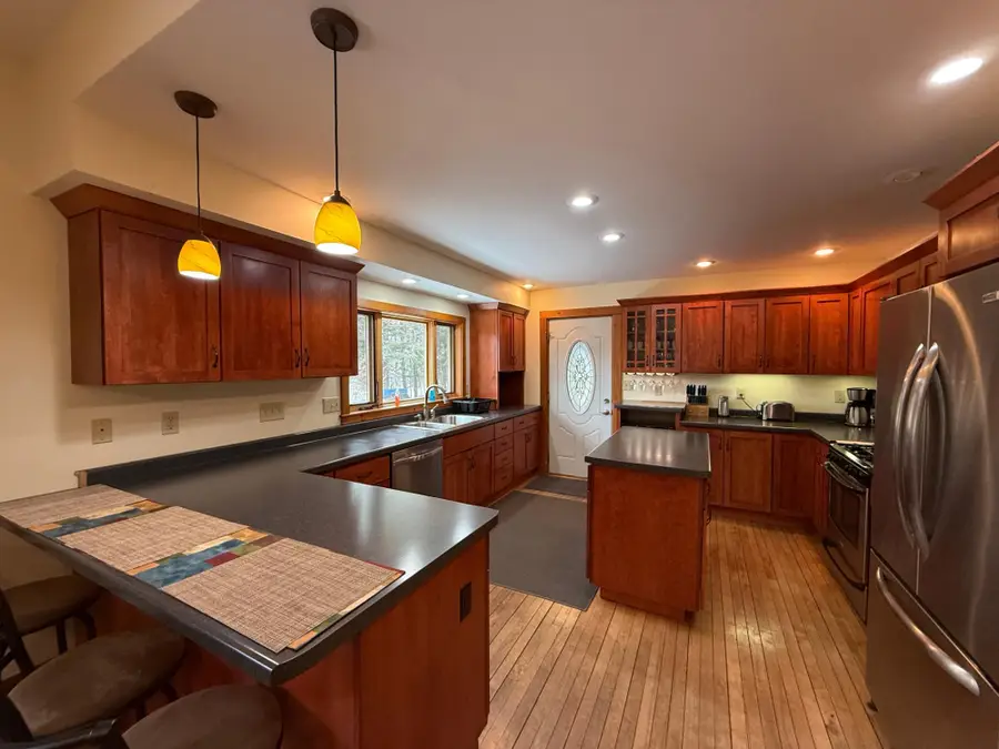 402 Lake Ave, Ironwood, MI 49938 - #2