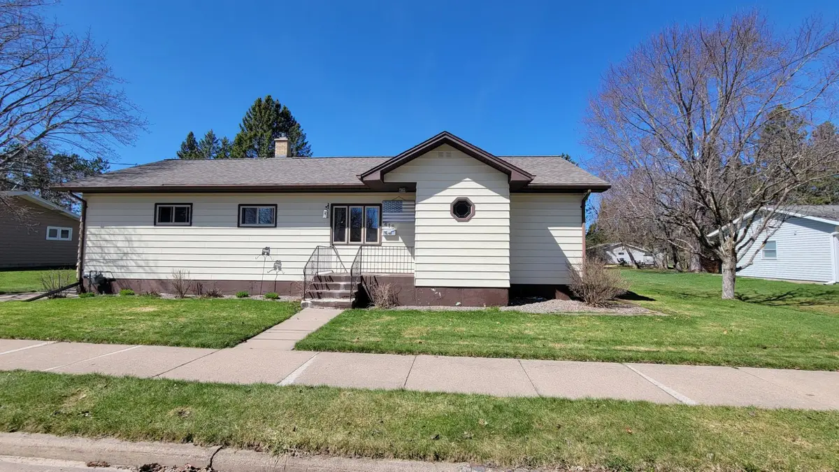418 Hogan St, Antigo, WI 54409 - #1