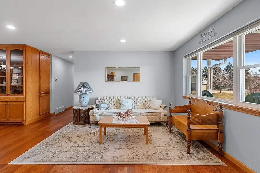 209 Ridgewood Dr, Gillett, WI 54124 - #3