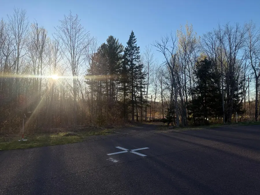 206 Tilden St, Hurley, WI 54534 - #3