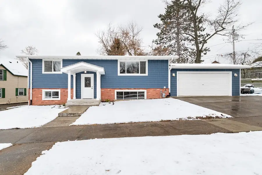 665 Davenport St W, Rhinelander, WI 54501 - #3