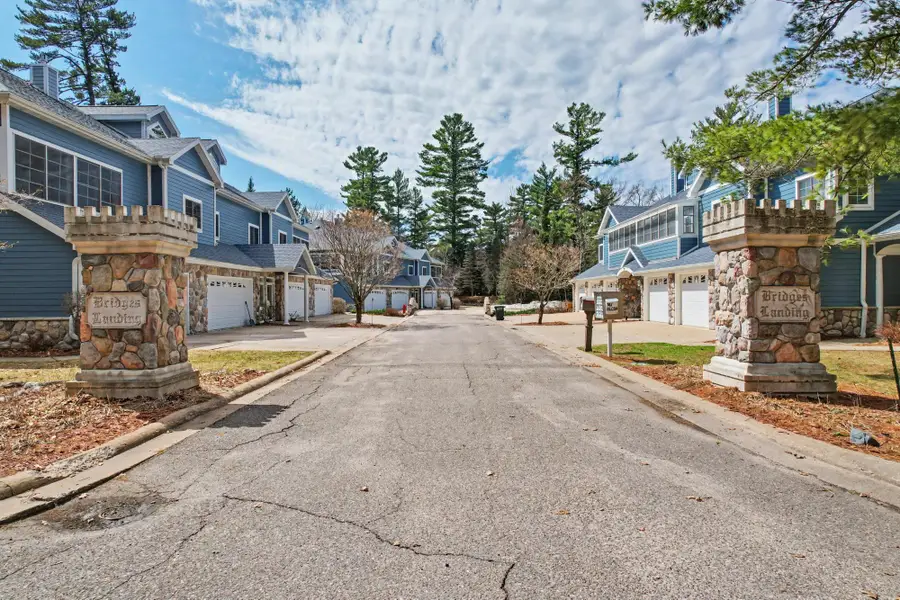 740 River Edge #D, Eagle River, WI 54521 - #3