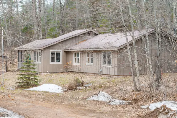 8569 Cth H, Eagle River, WI 54521