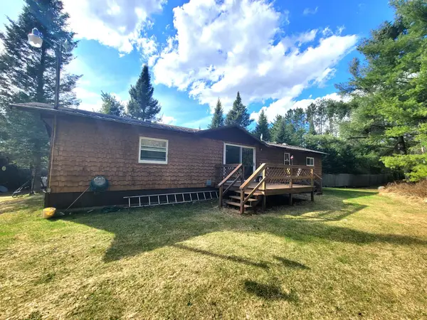 5932 Robin Ln, Eagle River, WI 54521
