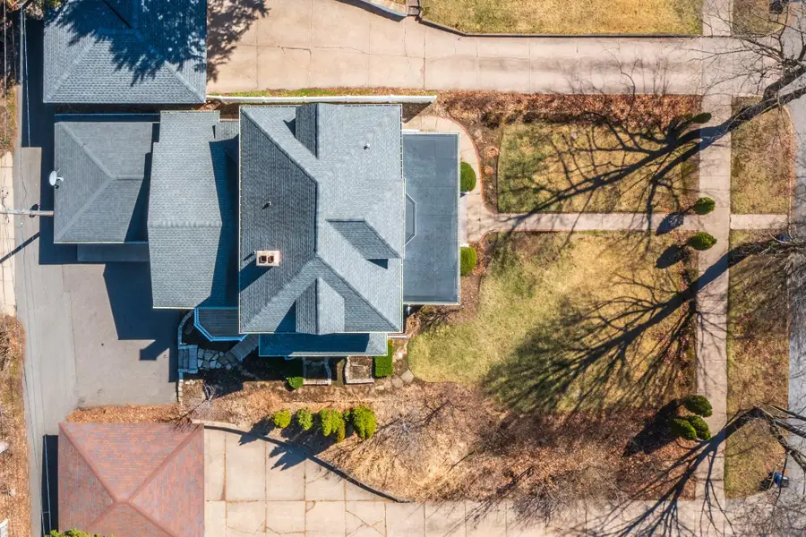 910 Fulton St, Wausau, WI 54403 - #3