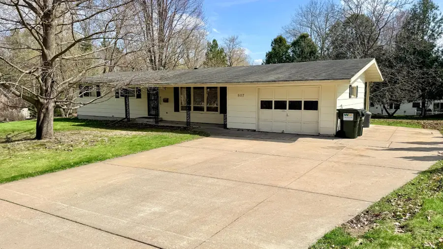 807 Weston Ave, Rothschild, WI 54474 - #2