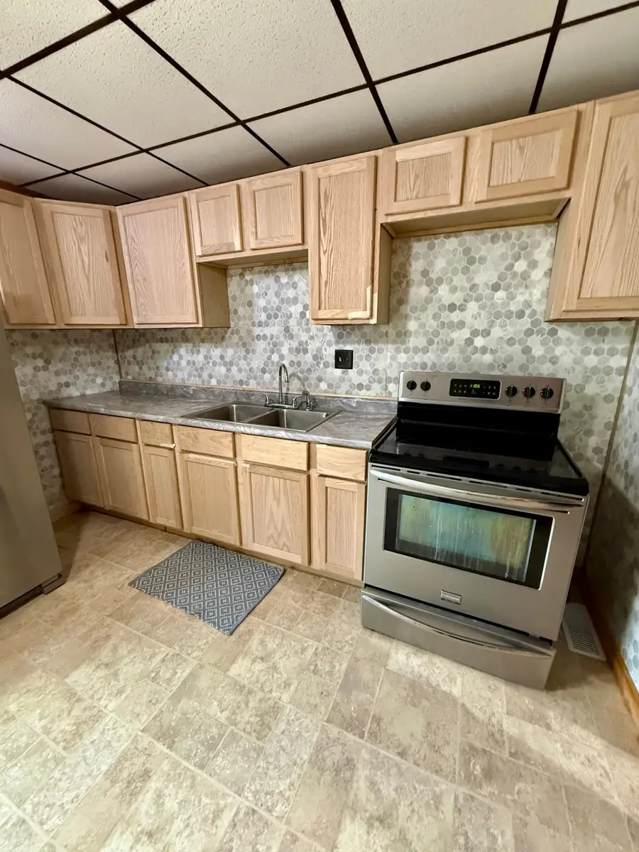 518 Flint Ave, Mattoon, WI 54450 - #3
