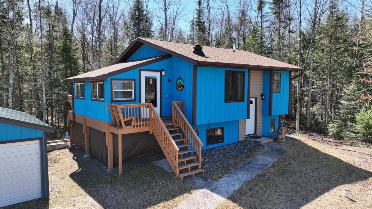 8446 Mast Dr, Minocqua, WI 54548 - #1