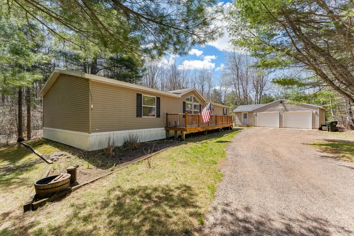 9803 Clearview Ct, Hazelhurst, WI 54531 - #1