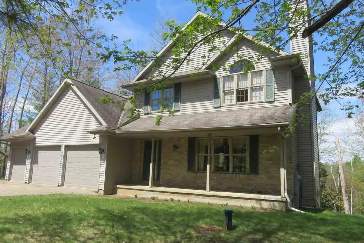 16279 Crestview Dr, Mountain, WI 54149 - #1
