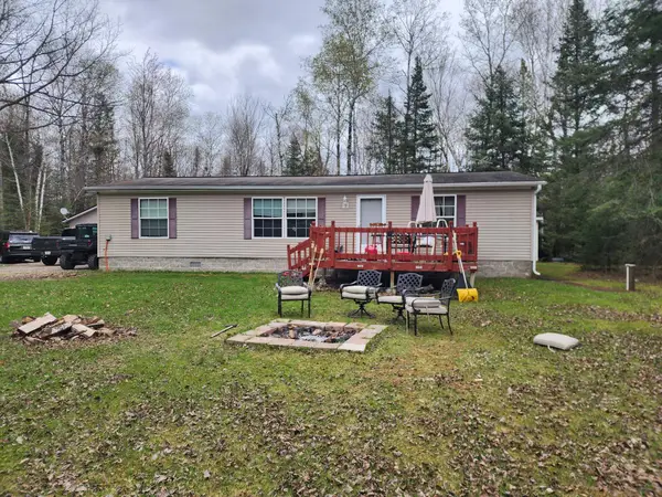 3930 County Park Rd, Crandon, WI 54520