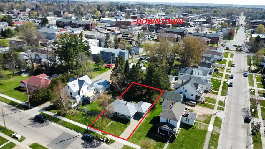 509 Lincoln St, Antigo, WI 54409 - #3