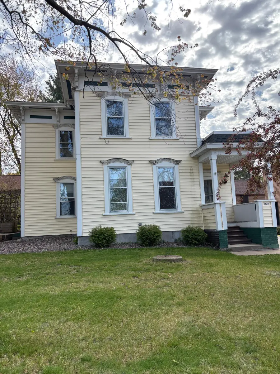 301 Genesee St N, Merrill, WI 54452 - #3