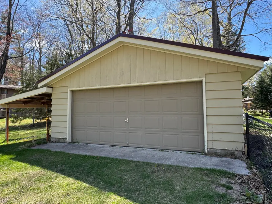 7985 Rainbow Rd, Lake Tomahawk, WI 54539 - #3
