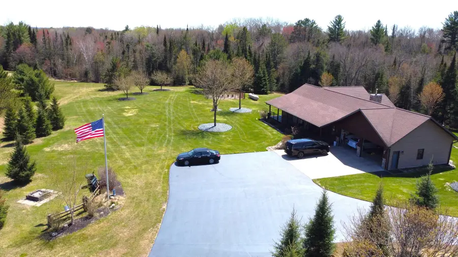 2521 Lake Nokomis Rd, Tomahawk, WI 54487 - #2