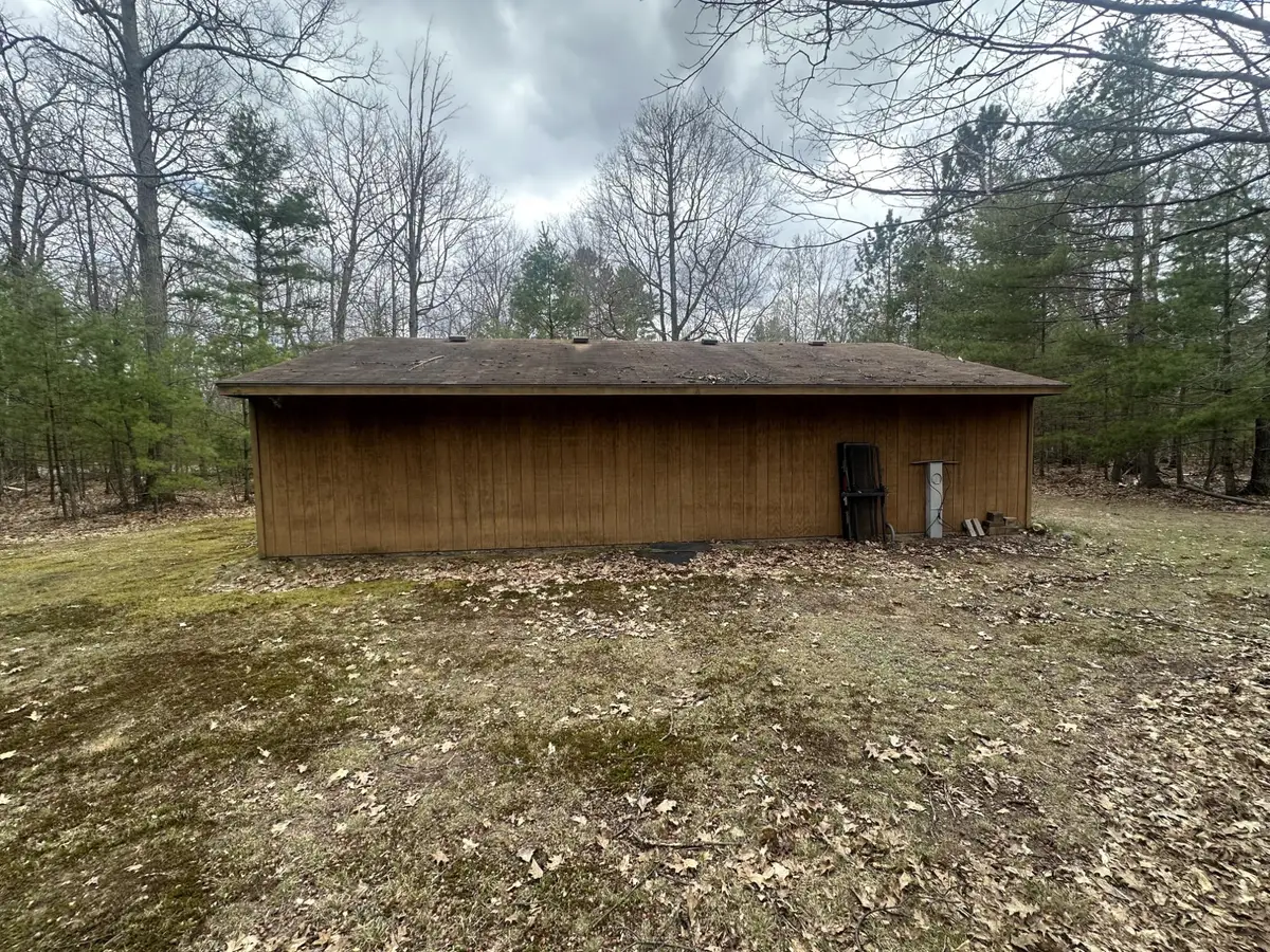 6060 Zeman Rd, Eagle River, WI 54521 - #1