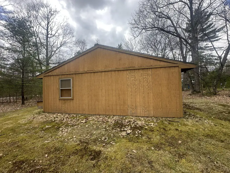 6060 Zeman Rd, Eagle River, WI 54521 - #2