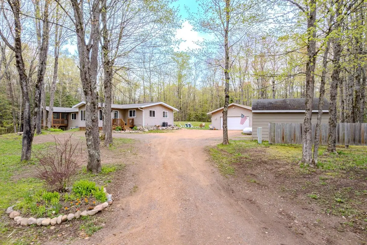 9014 North Star Rd, Winchester, WI 54557 - #1