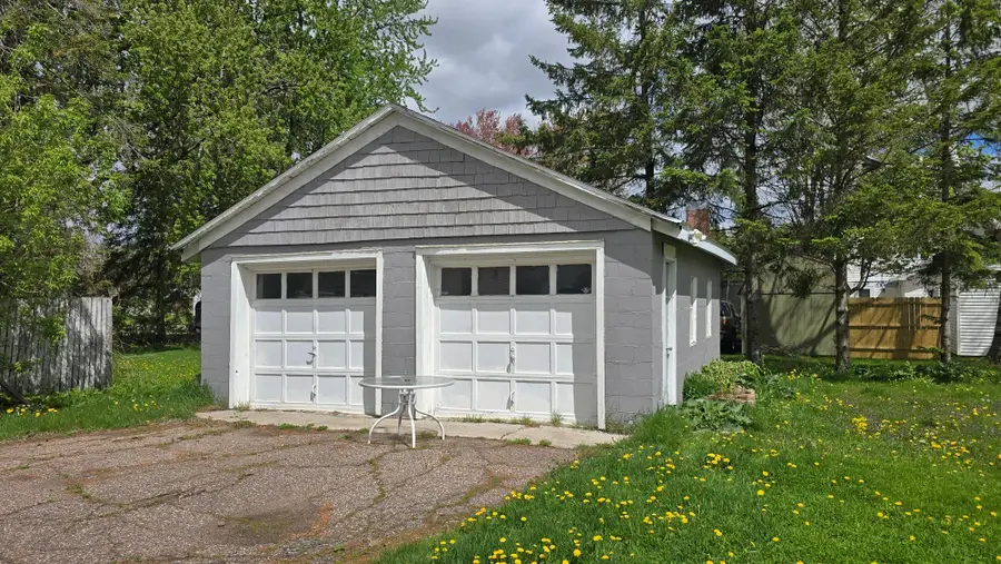 722 Cherry St, Antigo, WI 54409 - #2