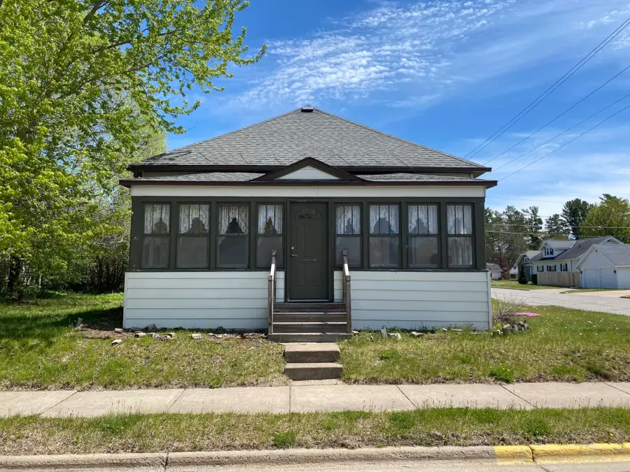 921 Dorr Ave, Rhinelander, WI 54501 - #2