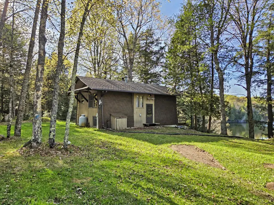 6075 Beatons Lake Rd E, Watersmeet, MI 49969 - #2