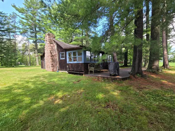 N10312 Knapinski Dr N #10, Tomahawk, WI 54487