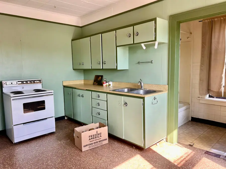 125 Lake Ave N, Crandon, WI 54520 - #2