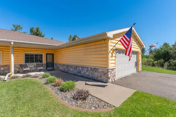 301 Christopher St #301, Eagle River, WI 54521